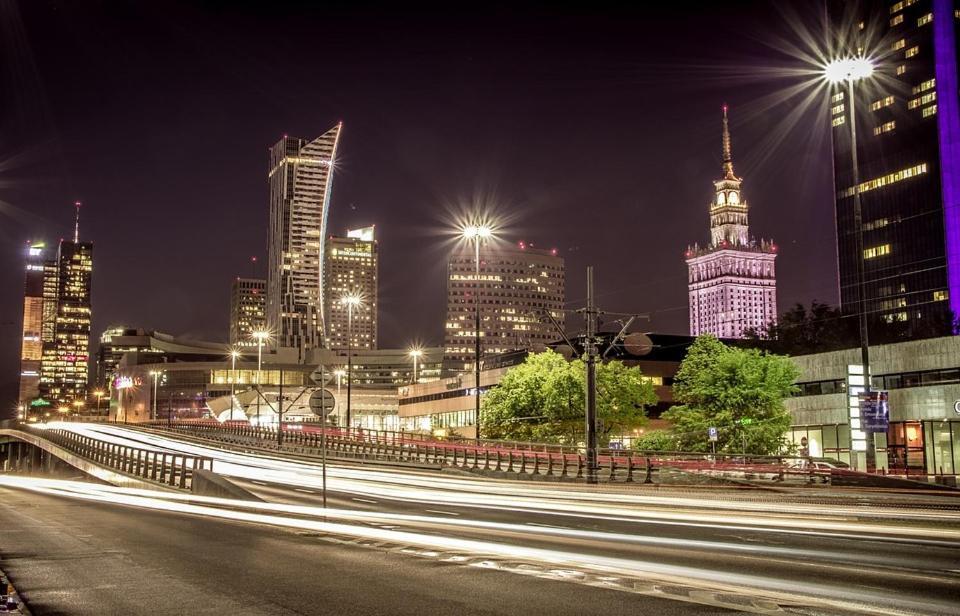 Be My Guest - Jerozolimskie Studio - Super Centrum Metro Wi-Fi Breakfast Warsaw Luaran gambar
