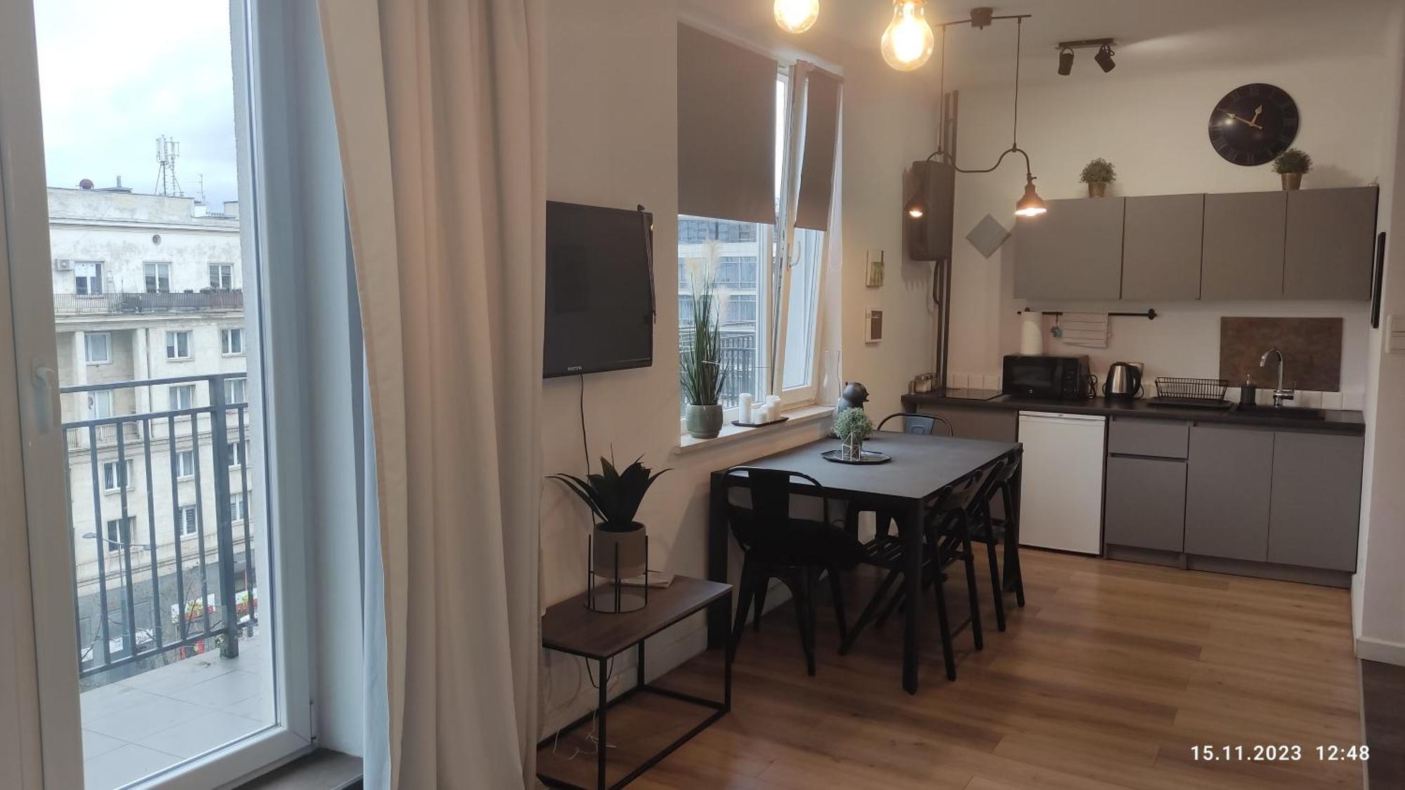 Be My Guest - Jerozolimskie Studio - Super Centrum Metro Wi-Fi Breakfast Warsaw Luaran gambar