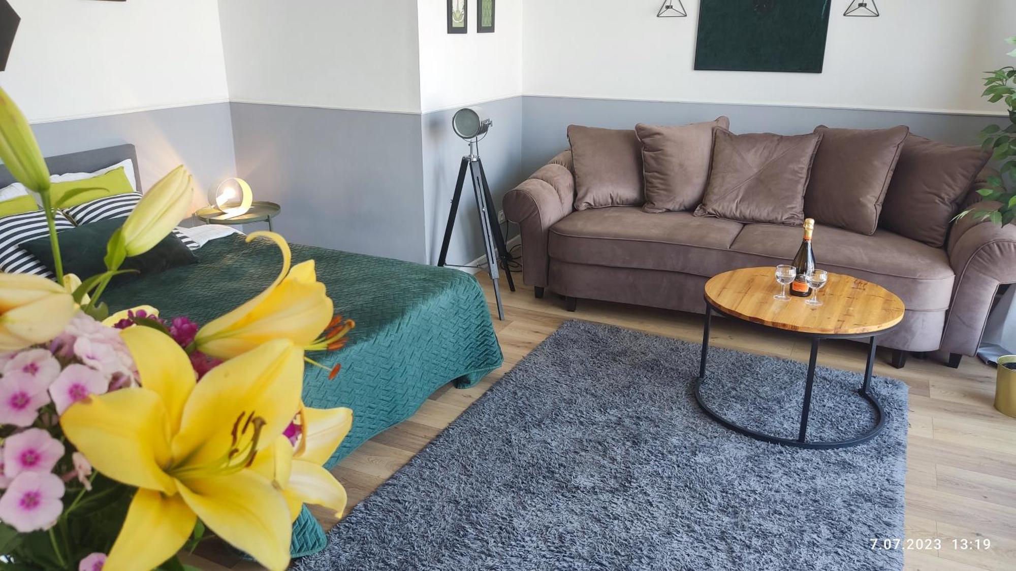 Be My Guest - Jerozolimskie Studio - Super Centrum Metro Wi-Fi Breakfast Warsaw Luaran gambar